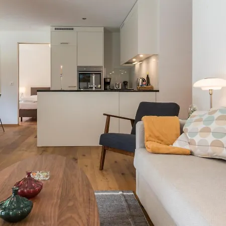 Montela Haus D Apartment
